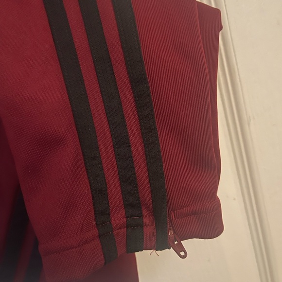 Adidas three stripe men’s jogger in burgundy/black stripe - Picture 6 of 8